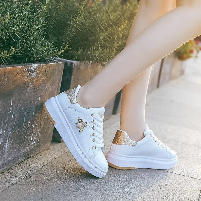 White Shoes Women Sneakers Platform zapatos de mujer Fashion Rhinestone chaussures femme bee Lady footware Patchwork ST351