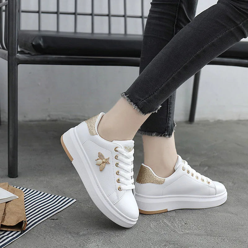 White Shoes Women Sneakers Platform zapatos de mujer Fashion Rhinestone chaussures femme bee Lady footware Patchwork ST351