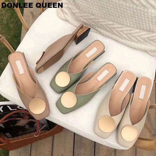 2023 Brand Designer Women Slippers Slip On Mules Flat Heel Casual Shoes British Buckle Slides Wooden Block Heels Summer Footwear