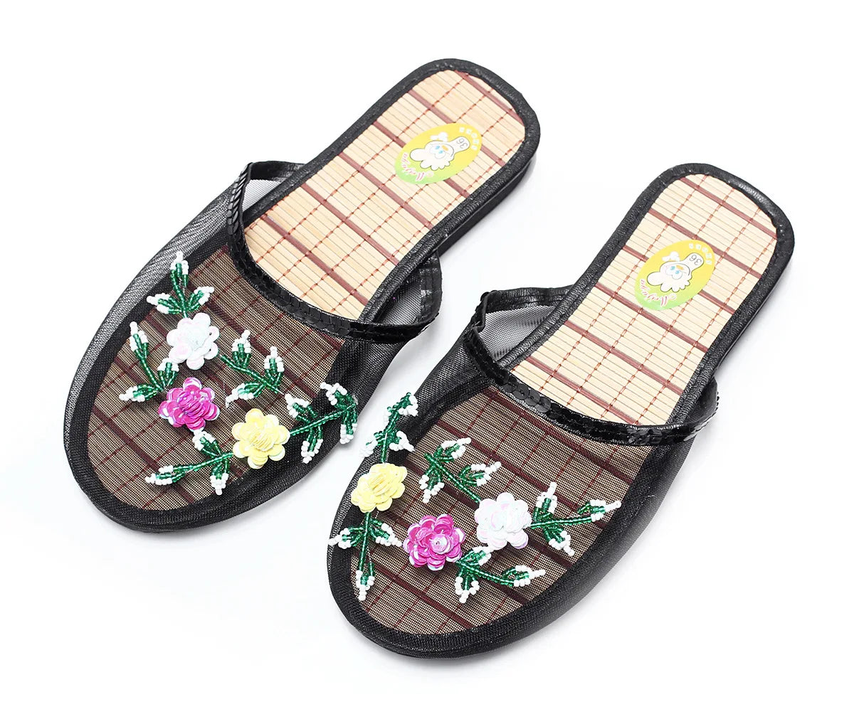 Women Indoor Slippers Sequin Flat Shoes Lady Summer Hollow Mesh Beach Slippers Flip Flops Casual Baotou Creative Flower Mesh