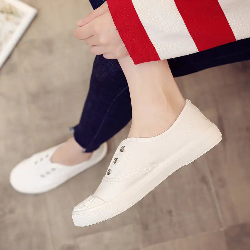 2022 Autumn New Slip-On Lovers Canvas Shoes Women's All-Match Trend White Shoes Summer Student Flat Bottom Casuals Male Sneakers